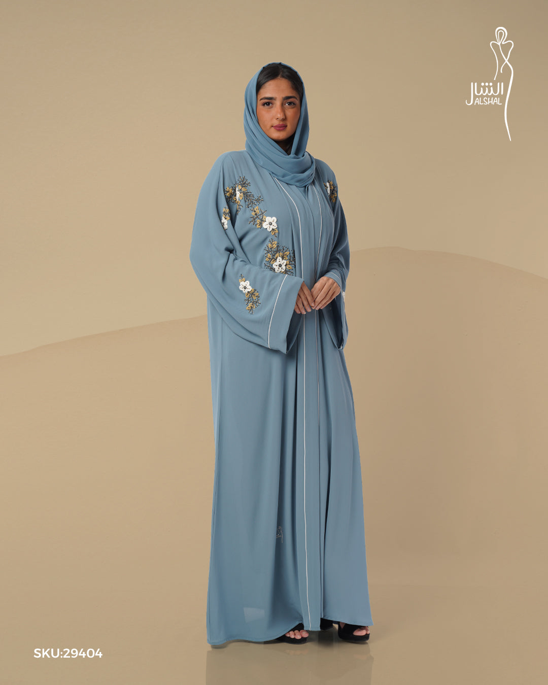عباية بقصة A-line كلاسيكية